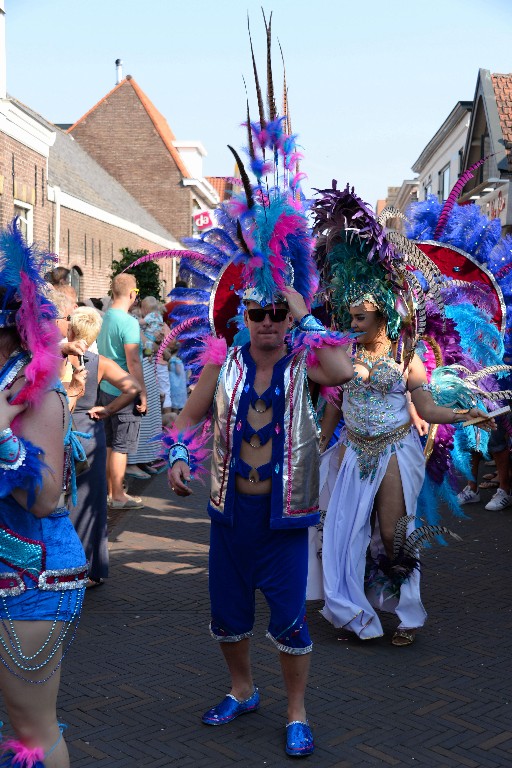 ../Images/Zomercarnaval Noordwijkerhout 163.jpg